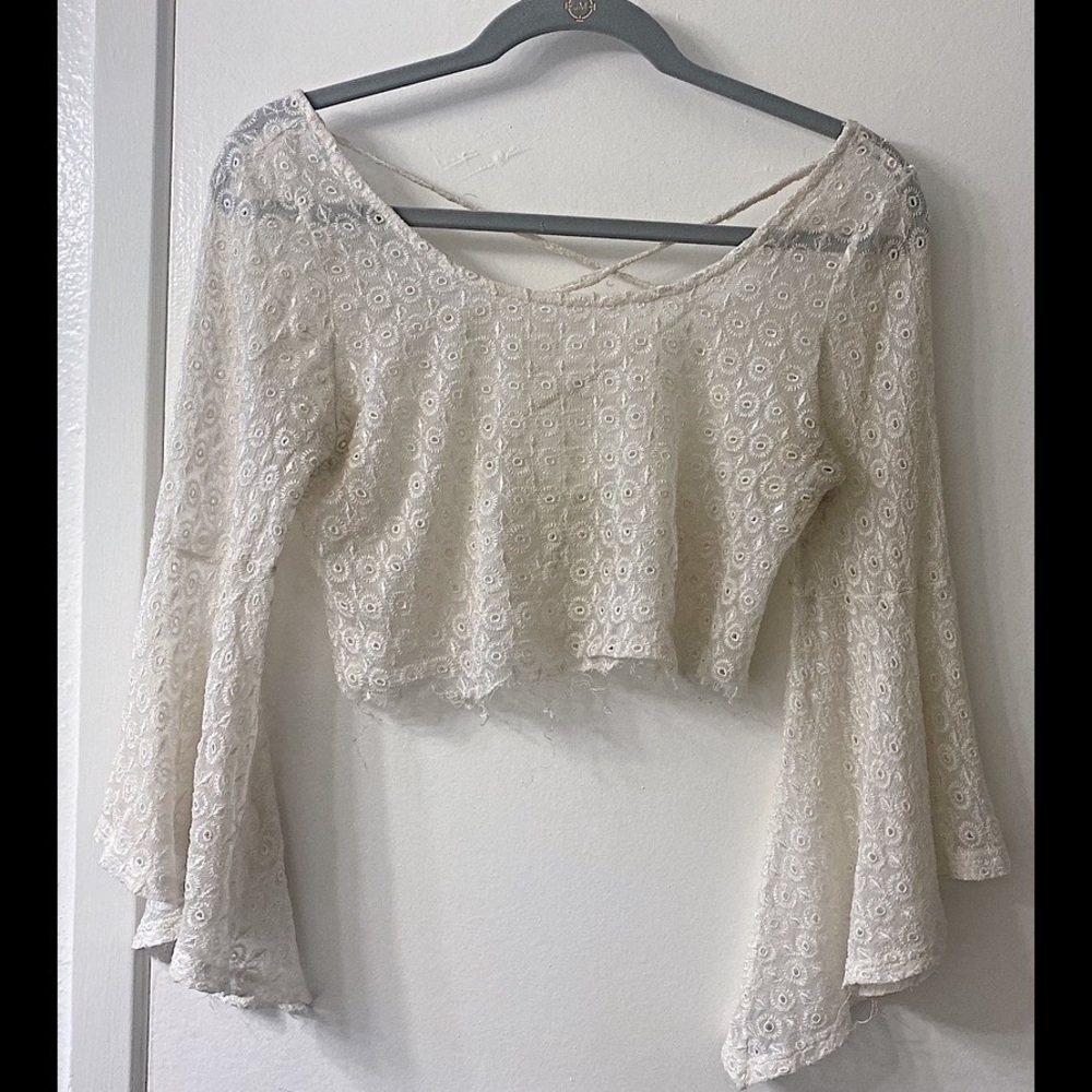 Gypsy Junkies Long sleeve lace top